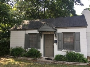 Building Photo - 2205 Camille Dr
