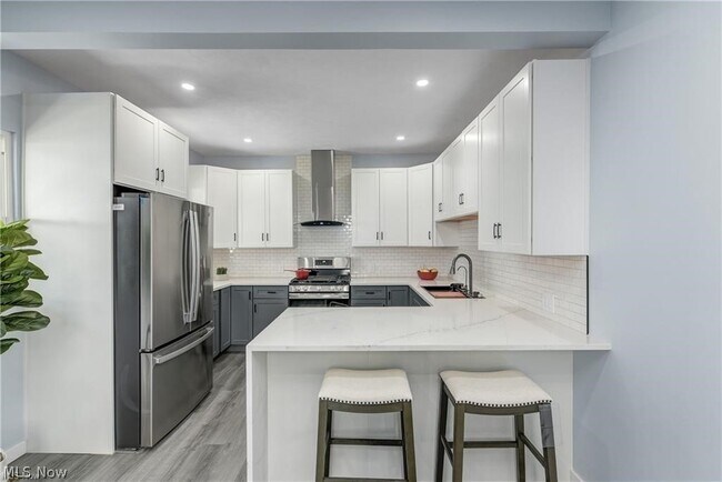 Building Photo - 3290 W 23rd Pl
