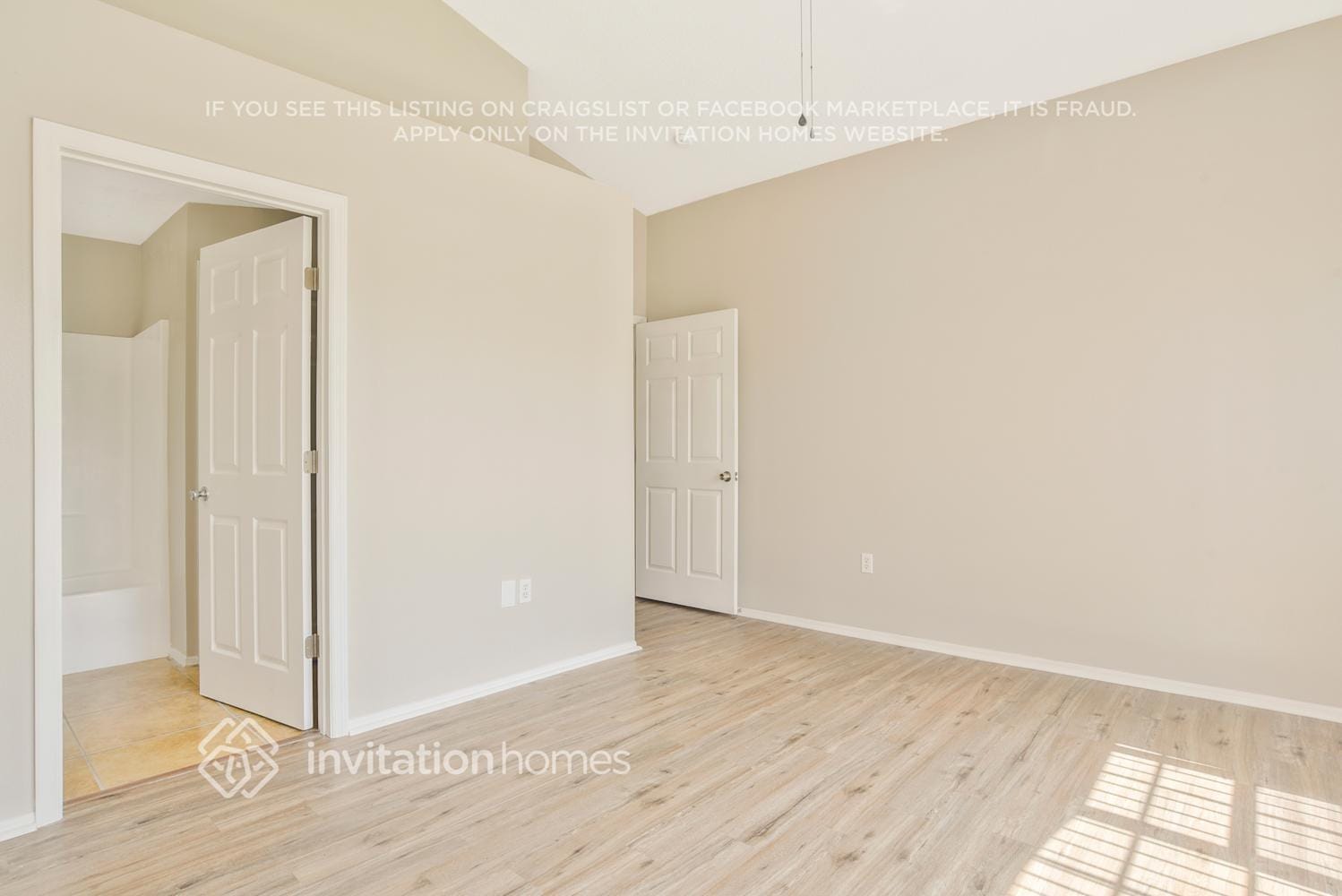 Building Photo - 3111 Huntwicke Blvd