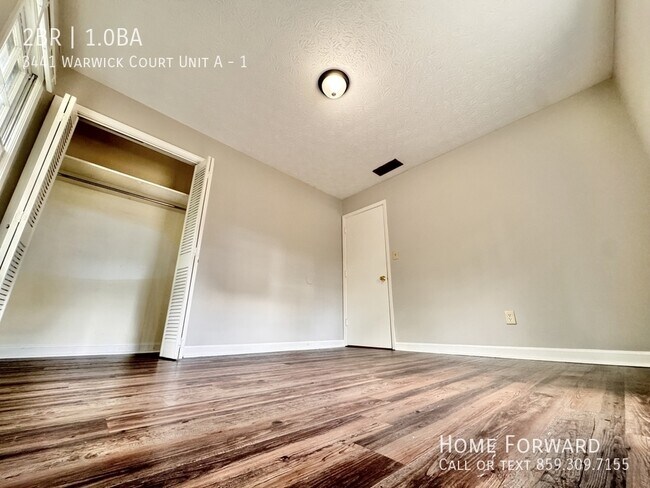 Building Photo - 3441 Warwick Ct