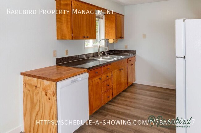 Building Photo - $500 OFF SPECIAL! 2 bed, 1 bath available ...