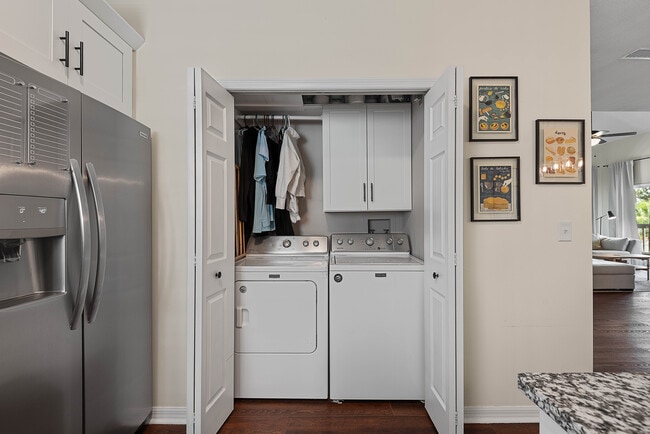 Building Photo - 39 Magnolia Dr S