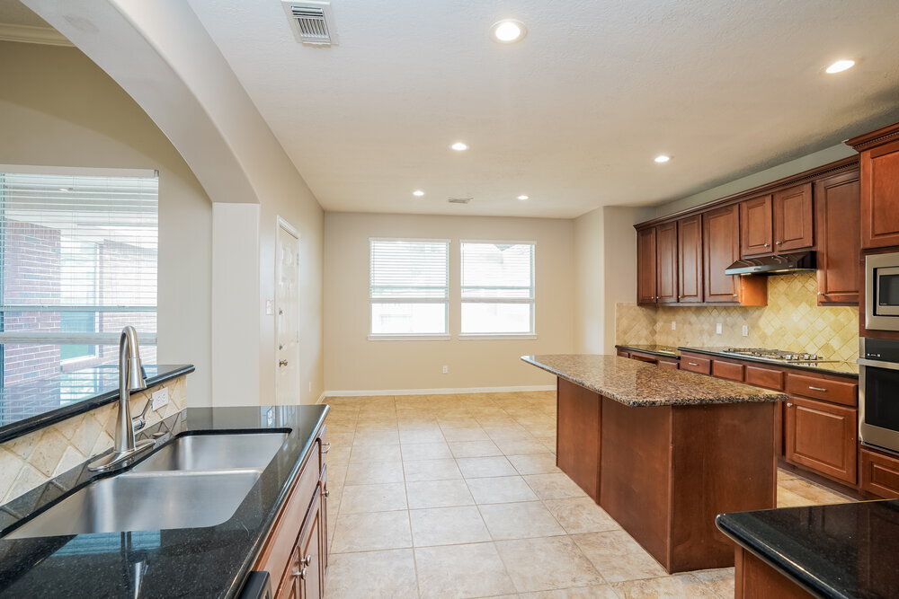 Building Photo - 2130 Pelican Landing Ct