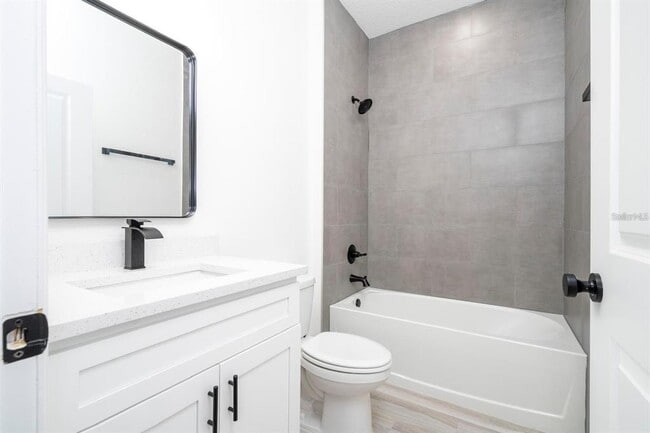 Building Photo - 3211 SW 128th Street Rd