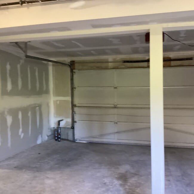 Building Photo - Beautifully Updated 4-Bedroom Home in Soug...