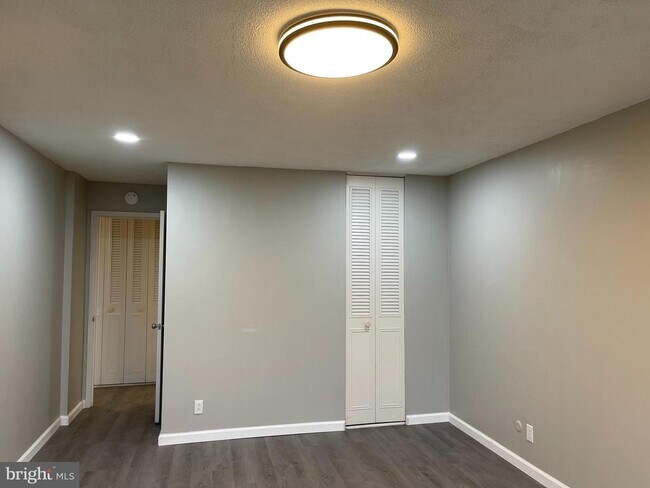 Building Photo - 1001 City Ave