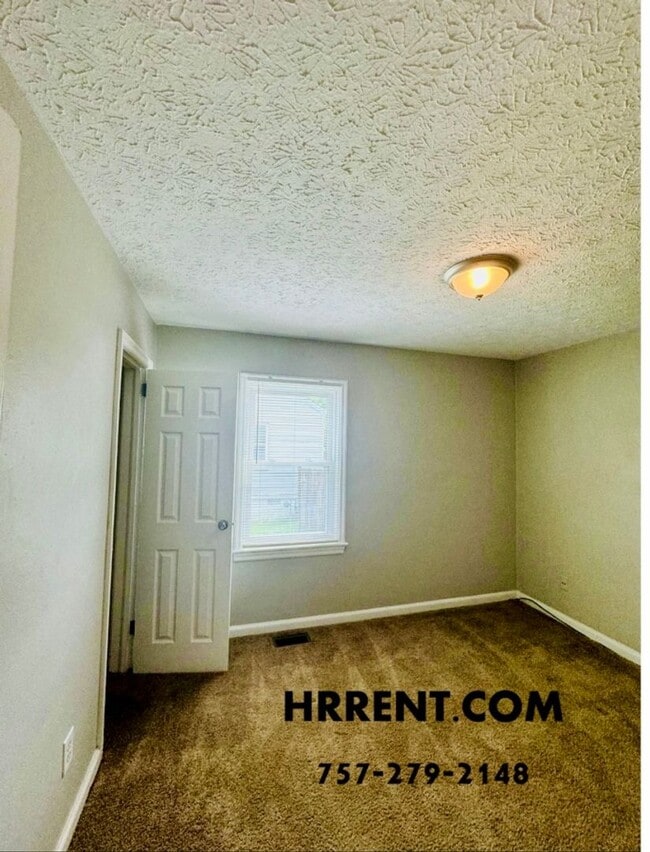 Building Photo - Cute Renovated 3 Bedroom 1 Bath home in Hampton VA