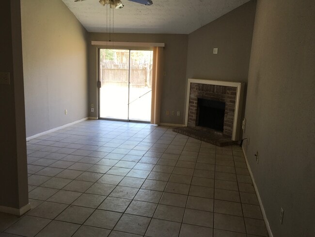 Building Photo - 20206 Newmint Dr
