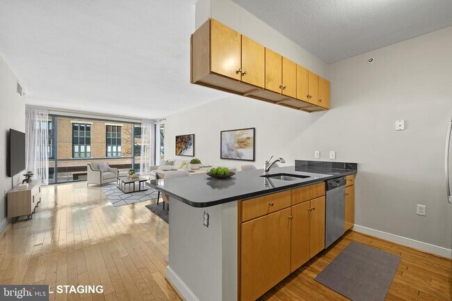 Building Photo - 1117 10th St NW
