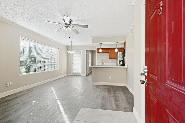 Building Photo - 2750 Holly Hall St