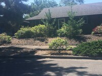 Building Photo - Elias / Boyd 701-03