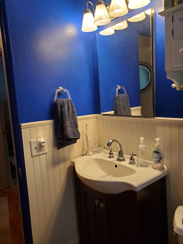 Building Photo - 707 Newport Pl