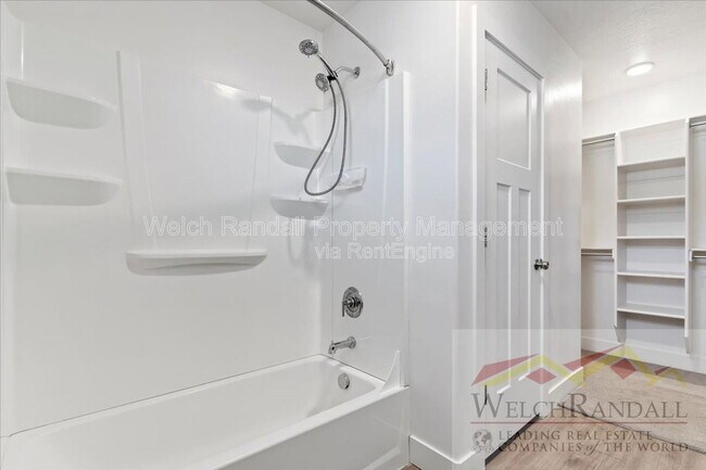 Building Photo - 1177 Shady Brook Ln S