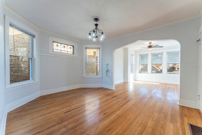 Building Photo - 1246 N Monitor Ave