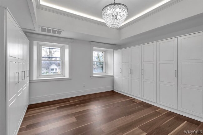 Building Photo - 9060 Main St