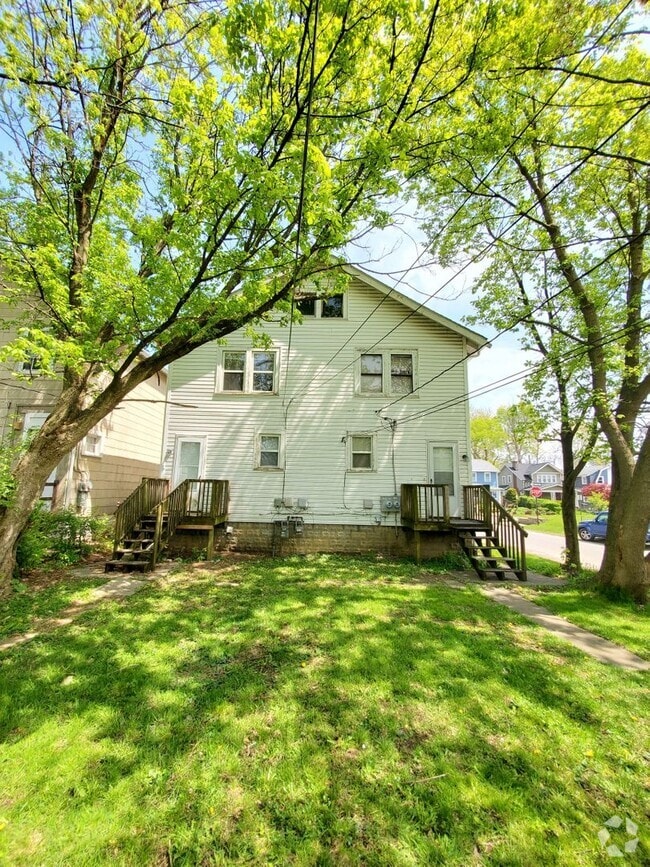 Building Photo - 1091-1093 SOUTH CHAMPION AVENUE
