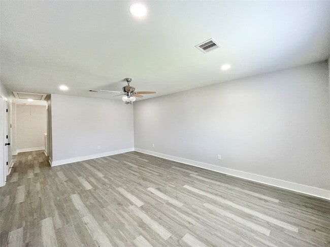 Building Photo - 20919 Hall Colony Ct