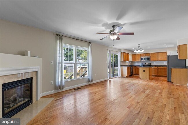 Building Photo - 926 Walnut Ave
