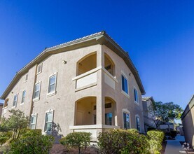 Building Photo - Great 2 Bedroom Southwest Vegas Condo