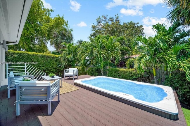 Building Photo - 8918 Garland Ave