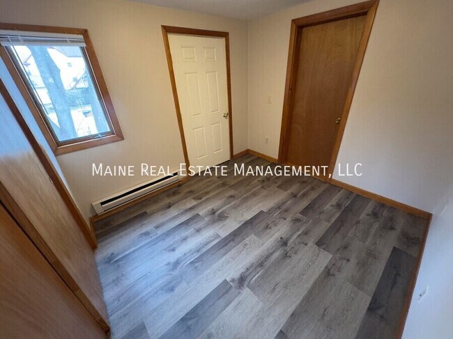 Building Photo - 73 Main Rd