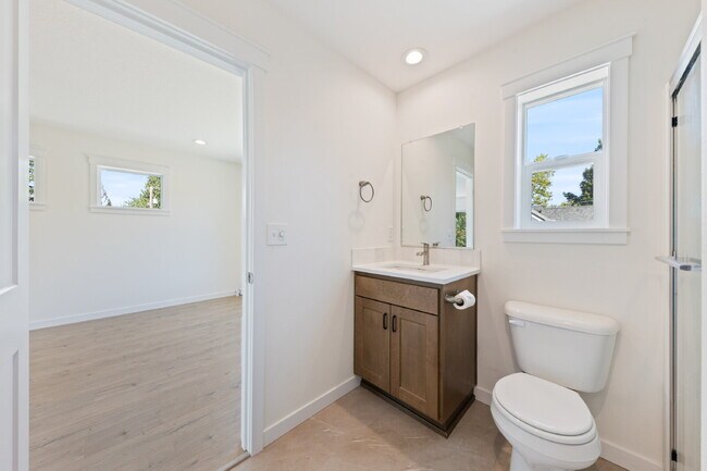 Building Photo - Recently Built 1 Bedroom, 1 Bathroom Home