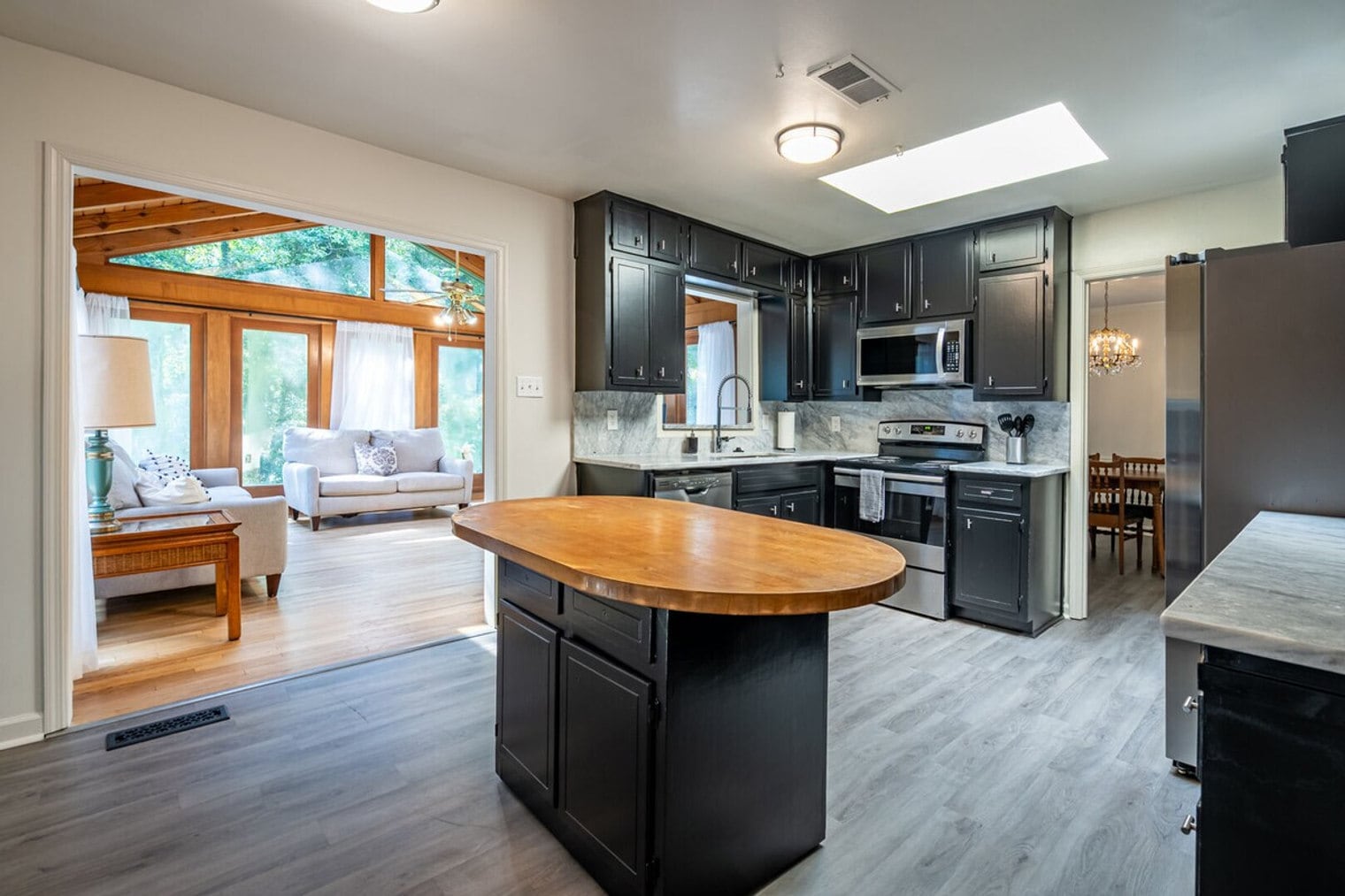 Building Photo - 2431 Weatherford Ct