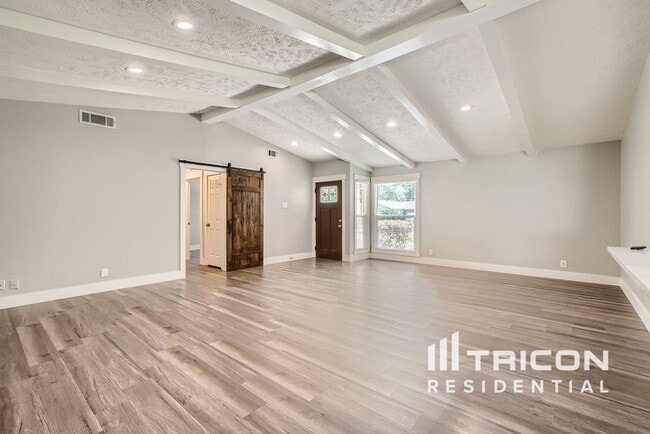 Building Photo - 9330 Highmeadow Dr