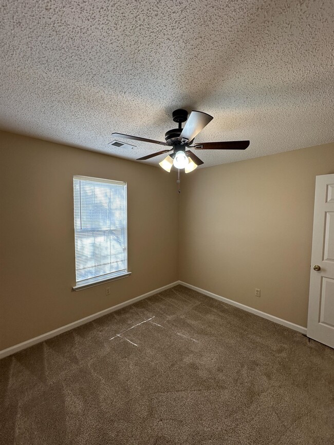 Building Photo - 7652 Baysweet Dr