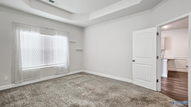 Building Photo - 403 Edgebrook Dr