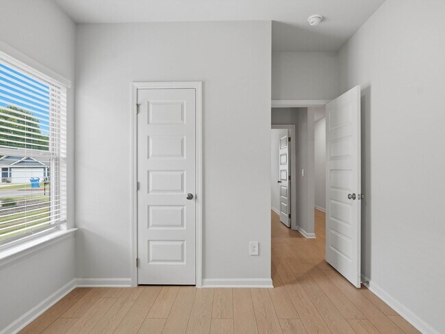 Building Photo - 17729 EMMA JO LN