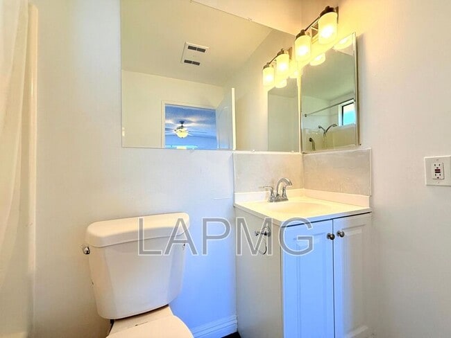 Building Photo - 2506-2508 Norfolk Street