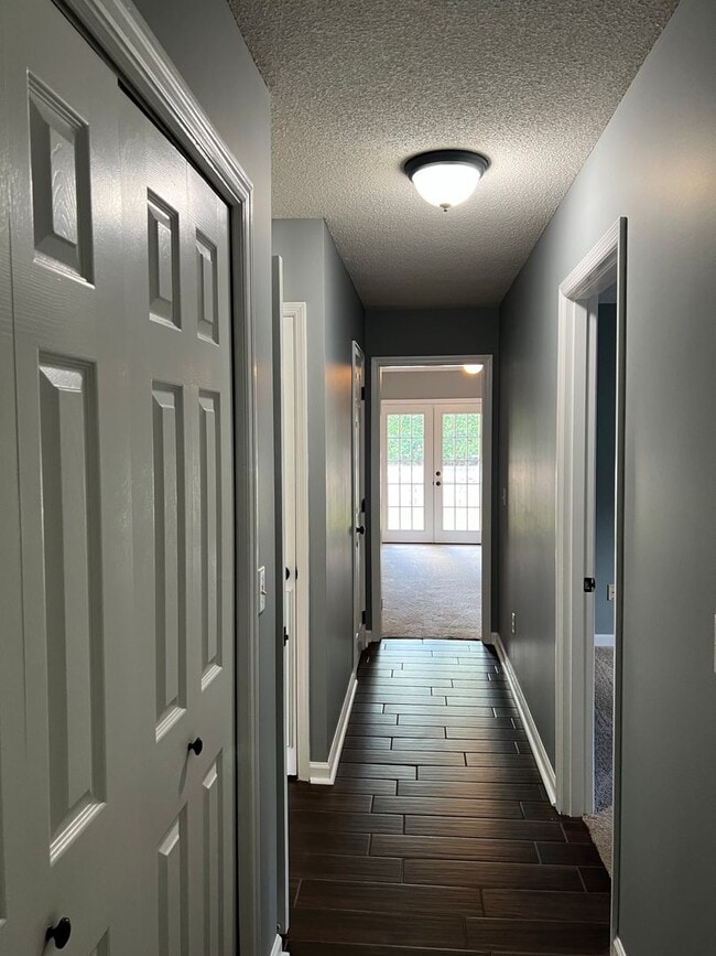 Building Photo - 114 Windmere Dr