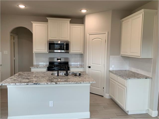 Building Photo - 7803 Cottonwood Dr