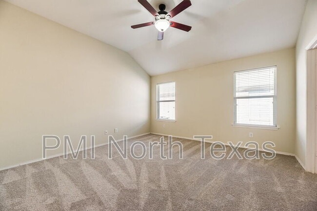 Building Photo - 2721 Lone Ranger Tr