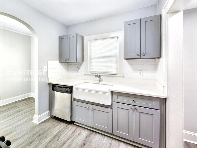 Building Photo - 1711 Westhaven Dr SW