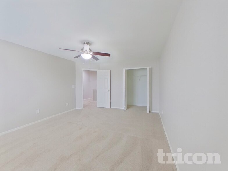 Building Photo - 9821 Bayview Pkwy