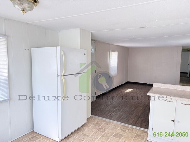 Building Photo - 3337 Wesler Dr