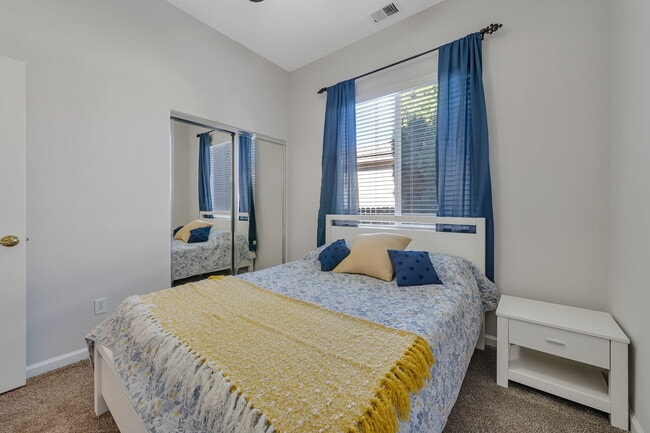 Building Photo - 10577 Eagle Falls Way