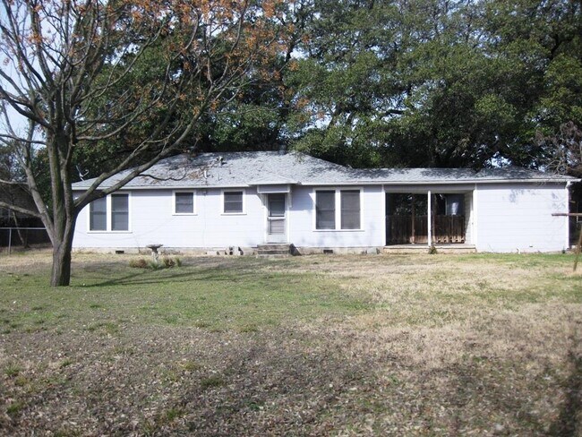 Building Photo - 4409 Merle Dr