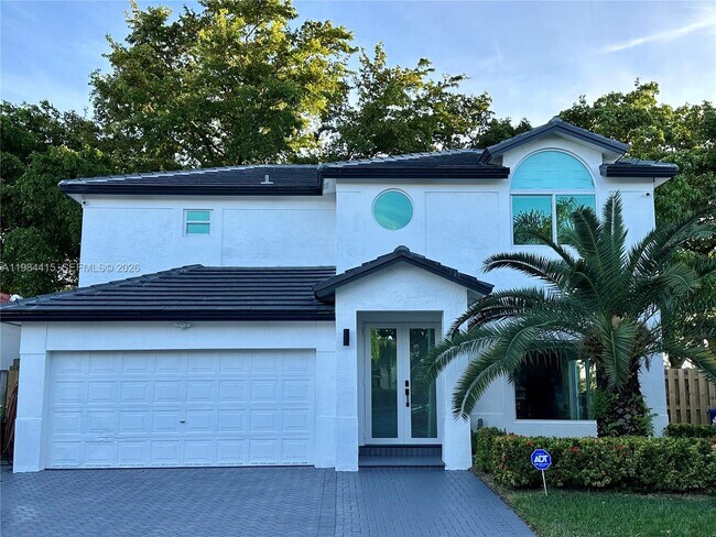 Building Photo - 9060 SW 215th Terrace