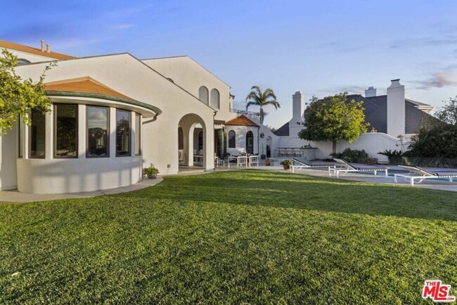 Building Photo - 16866 Charmel Ln