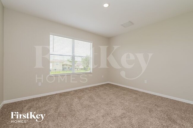 Building Photo - 4545 Rolling Greene Dr