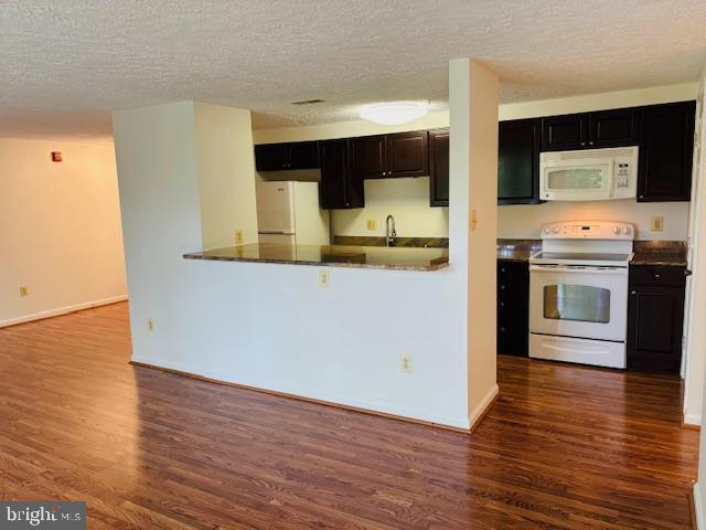Building Photo - 301 Palmspring Dr