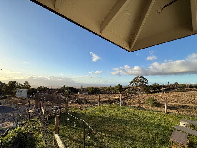 Building Photo - 1300 Naalae Rd