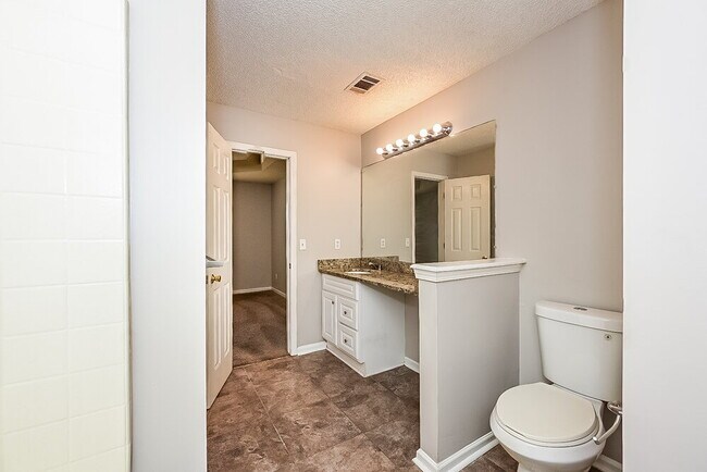 Building Photo - 3709 Hudson Ct