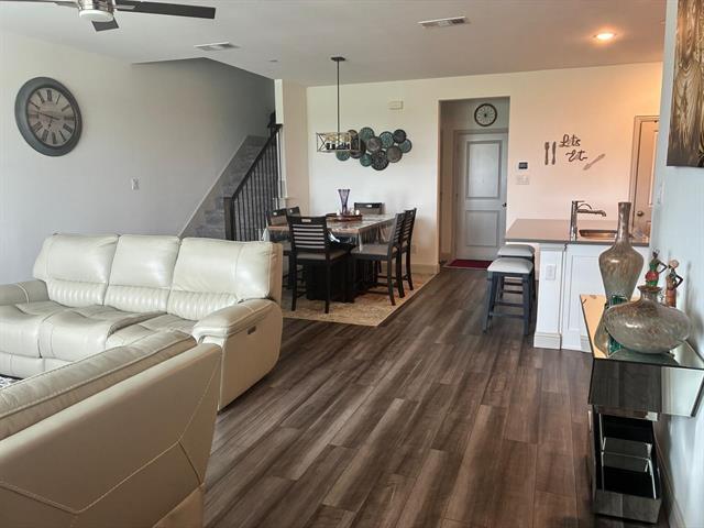 Building Photo - 9025 Swallowtail St