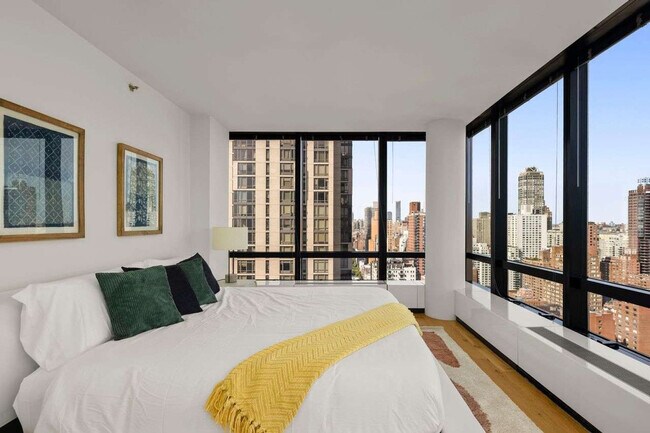 Building Photo - 420 E 61st St
