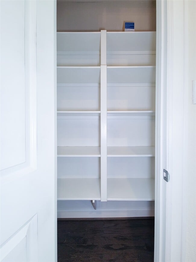 Building Photo - 1506 Brayson Oaks Pl