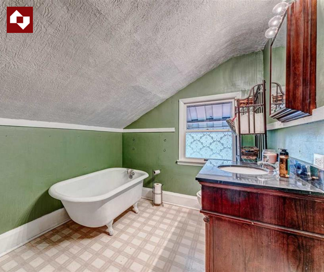 Building Photo - 3 bed/2 bath house in Downtown Morgantown